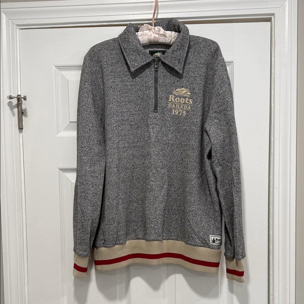 Roots Gray Zip-Up Sweater with Red and Cream Accents